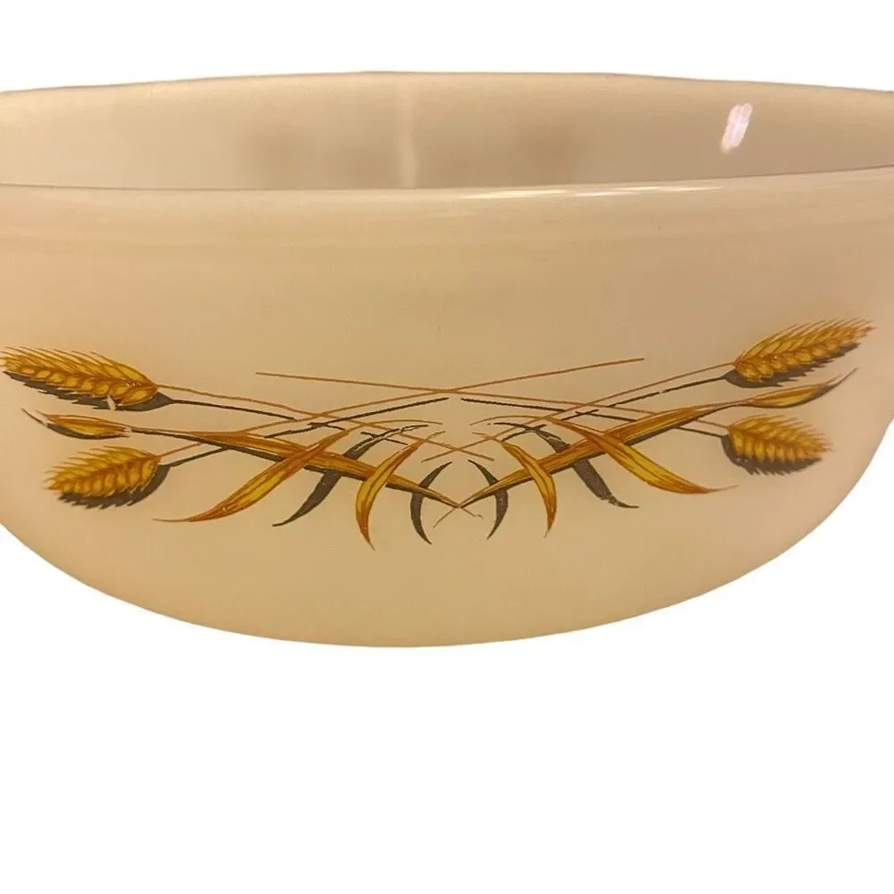 Vintage Fire King Anchor Hocking 1.5 Q Casserole Dish‎ -1960's